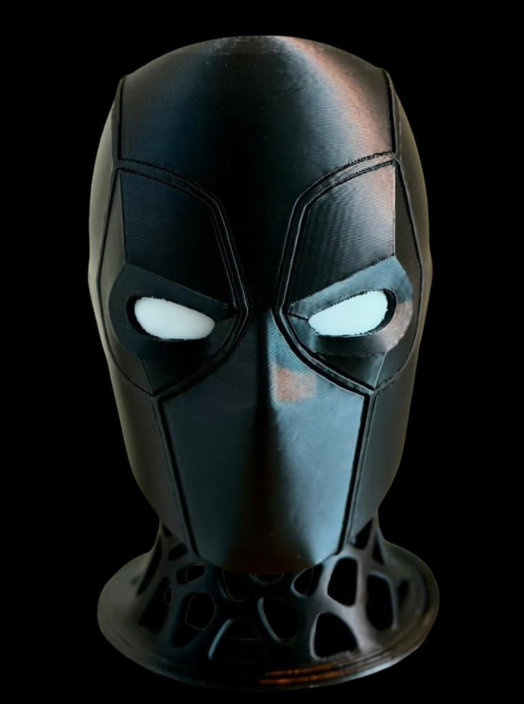 Suporte headset Deadpool — vista frontal